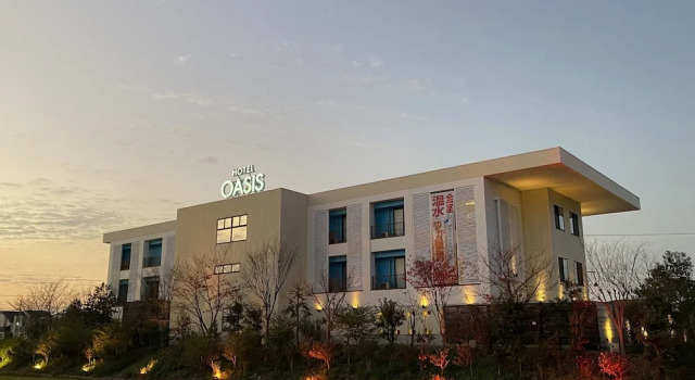 HOTEL OASIS - Adults Only, Book Hotel Hoteller i Saijo med parkering, Parkering