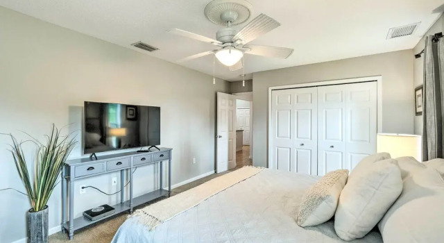 Punta Gorda Home w/ Lanai < 2 Mi to Downtown!, Забронировать Отель Отели Пунта Горда 3 звезды, рядом с Миссионерская баптистская церковь First Macedonia, 3*
