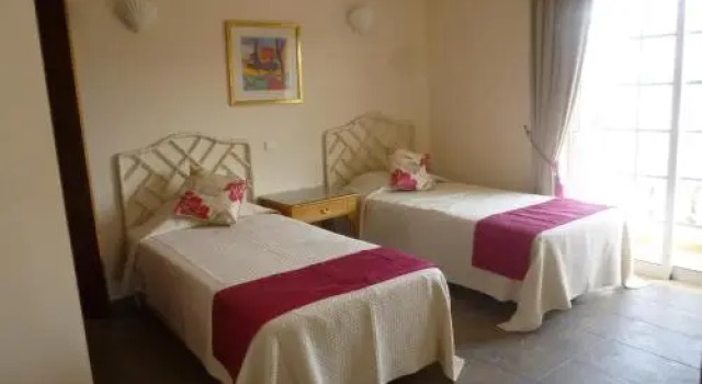 Guadalupe 3, Rezervovat Hotel Hotely v Luz s parkováním, Parkování