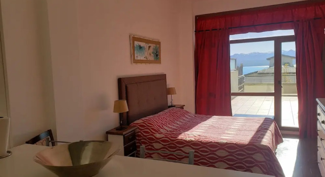 Апартаменты Standard Bariloche vista al lago, piscina, pleno centro
