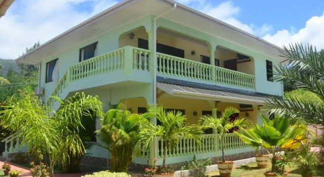 Green Palm Self Catering, Book Apartment Hotels in Mahe with Parking, Parking
