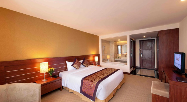 Двухместный номер Deluxe Muong Thanh Luxury Buon Ma Thuot Hotel