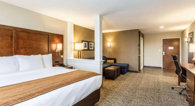 Люкс Superior Comfort Suites Channelview - Houston East