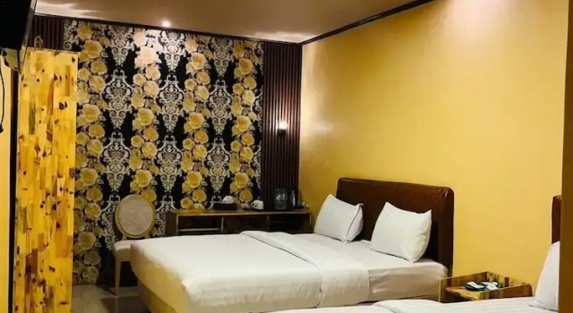 Deluxe Twin room Cemara Indah Hotel