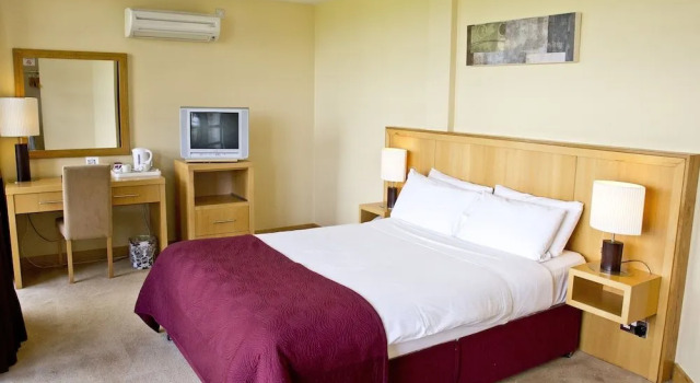 Upton Court Hotel, Забронировать Отель Отели Килмакридж 3 звезды, 3*