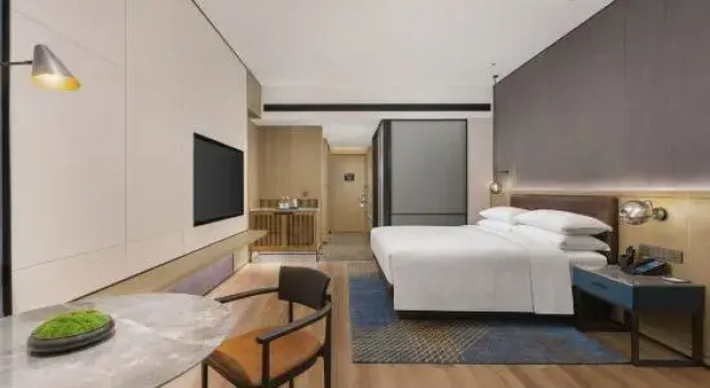 Номер Standard Four Points by Sheraton Dalian Donggang