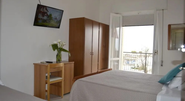 Четырёхместный номер Standard с балконом Fantini Club Hotel