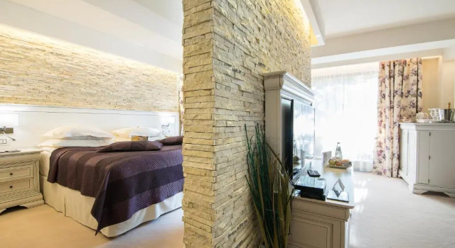 Полулюкс Ioana Boutique Hotel
