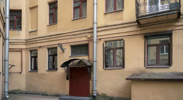 Friends apartment on Griboedova 27