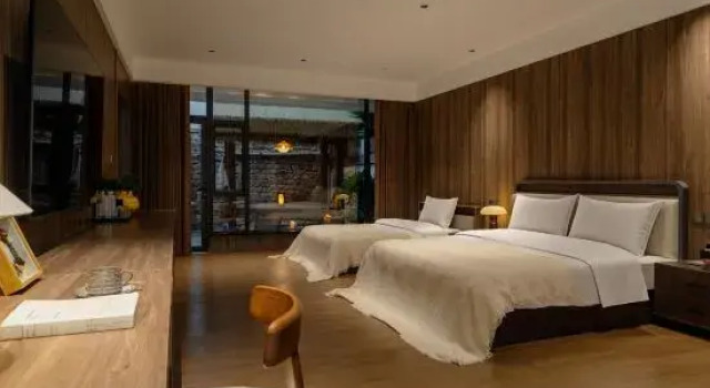 Люкс Jingbai · Cloud Hot Spring Scenic Vacation Homestay (Dali Erhai)