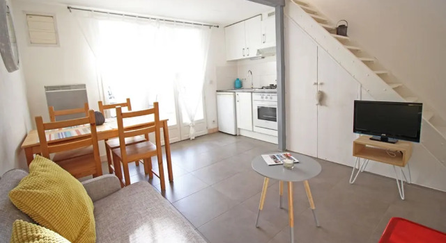 Le Clos des Flots, Забронировать Отель Отели в центре Ла-Флот, в центре