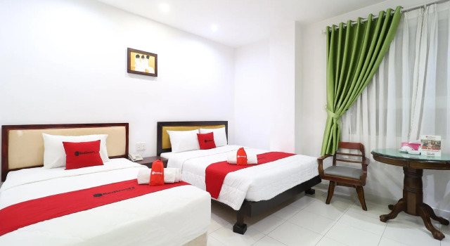 RedDoorz Plus near Hoang Van Thu Park 1, Забронировать Отель Отели Хошимина 3 звезды, 3*
