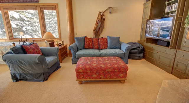 Elk View Lodge 1111 by SummitCove Vacation Lodging, Забронировать Отель Отели Roosevelt National Forest с парковкой, Парковка