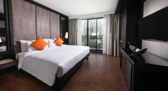 Полулюкс Mövenpick Hotel Sukhumvit 15 Bangkok