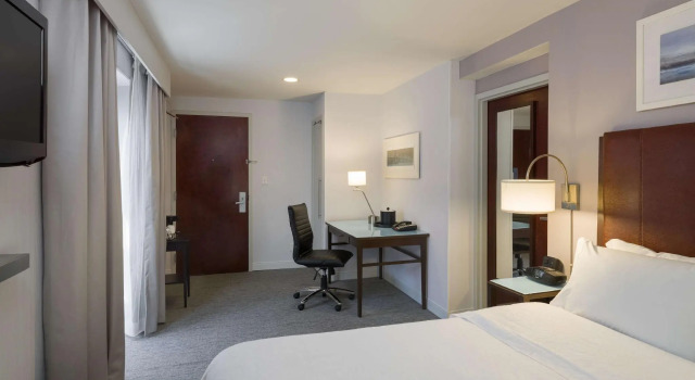 Двухместный номер Hampton Inn Seaport Financial District