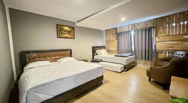Camera quadrupla familiare Standard con balcone eLKa-eS Villa