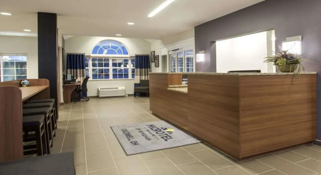 Microtel Inn & Suites By Wyndham Caldwell, Prenota Hotel Caldwell Ohio