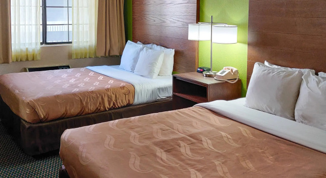 Четырёхместный номер Standard Econo Lodge Flagstaff East I-40