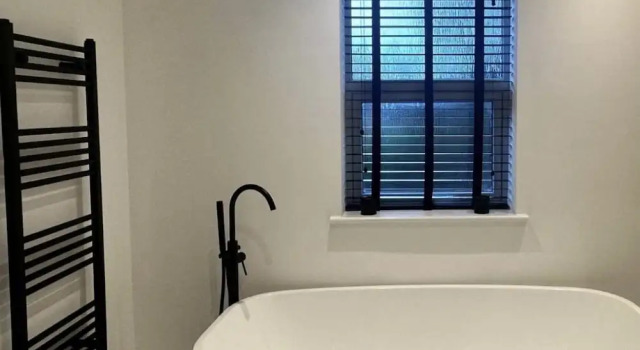 Коттедж Exquisite renovation in central location