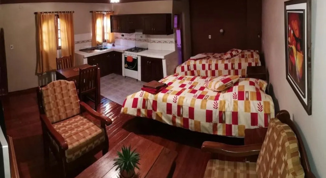 Casona Potosi, Забронировать Отель Недорогие отели Потоси, рядом с Plaza 10 de Noviembre, недорого