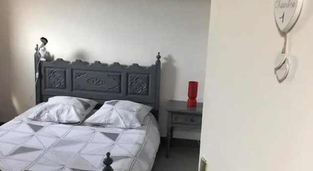 Chambres des Arrys, Varaa Hotelli Bas-en-Basset 