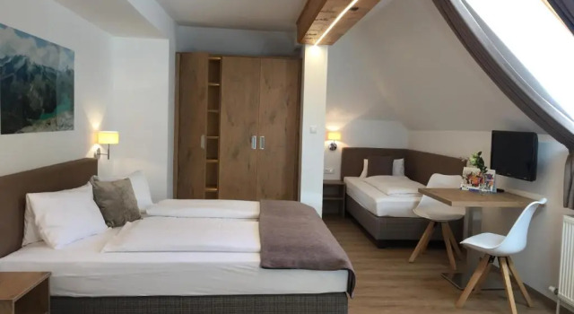 Четырёхместный номер Standard Hotel Restaurant Platzer