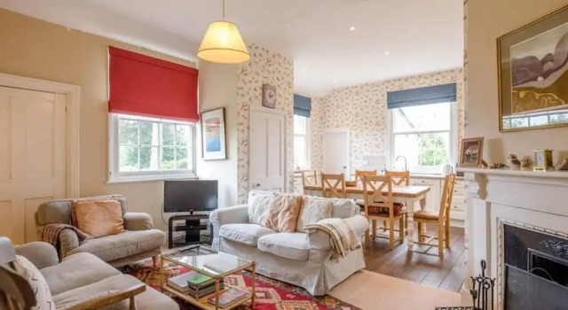 3 Shellpit Cottages, Thorpeness, Book Hotel Hoteller i Thorpeness med parkering, Parkering