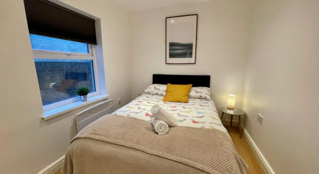 Bute Park Apartment w/ Heating + Private Bathroom