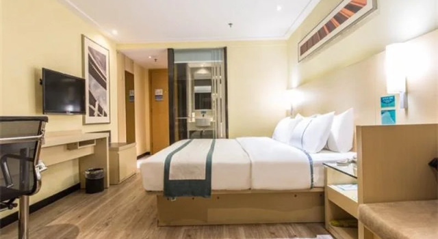 City Comfort Inn Hotel (Nanning Jianzheng Road Food Street), Rezerwuj Hotel Hotele w Nanning z parkingiem, Parking