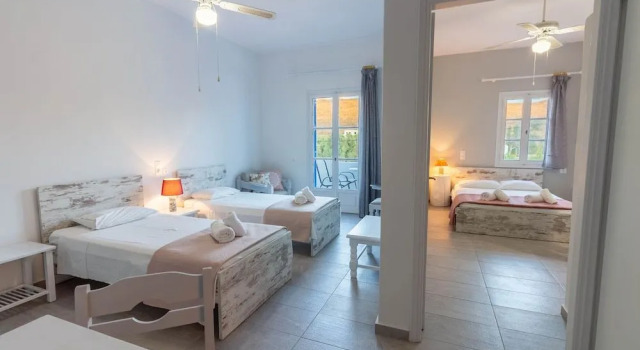 Meltemi Hotel Kythnos, Prenota Hotel Loutra Kythnos