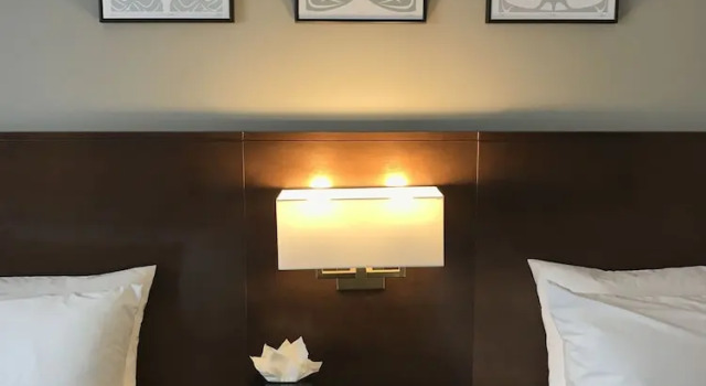 Четырёхместный номер Deluxe Edgewater Hotel
