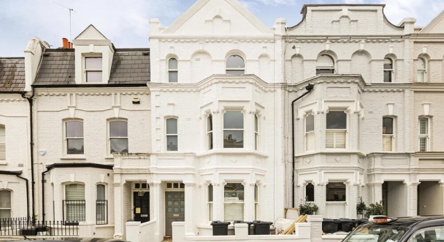 First Floor Flat - Mimosa Street