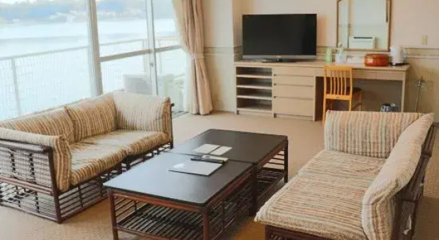 Номер Standard с видом на озеро Citypoint Hotel