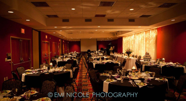 Holiday Inn Hotel Pewaukee-Milwaukee West, an IHG Hotel, Réserver Hôtel Pewaukee Wisconsin