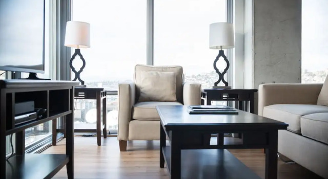Downtown Seattle 3rd Ave Apartments, Забронировать Апартаменты/квартира Беллтаун Сиэтл, рядом с Seattle Great Wheel