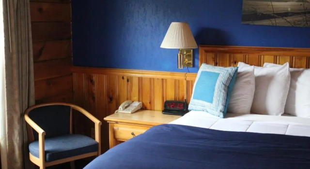 Номер Deluxe Stone Fence Resort