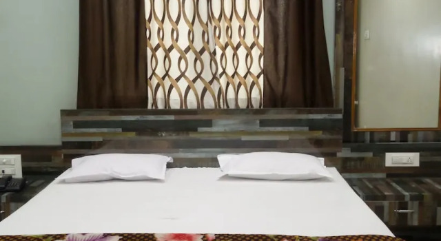 Dwarka Lodge