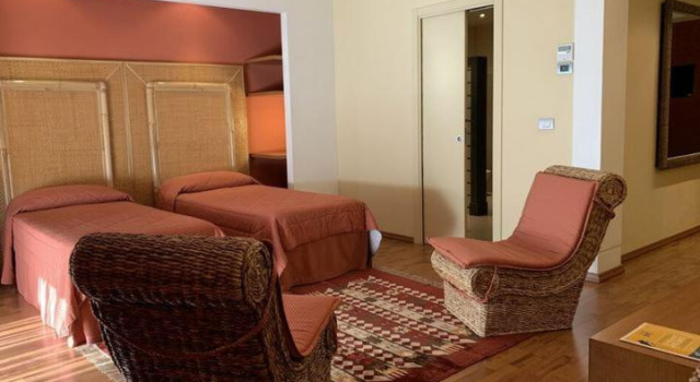 Полулюкс STELLA CHARMING & LUXURY ROOMS