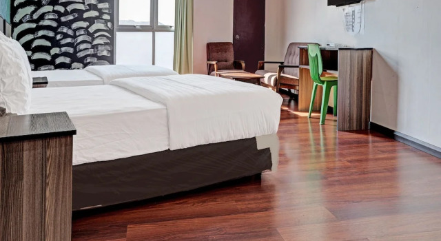 Люкс Hotel O 69 Room 4 Stay