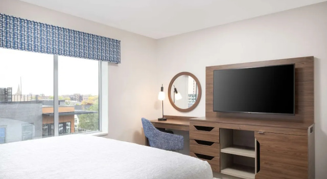 Двухместный люкс Hampton Inn & Suites Rochester Downtown