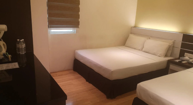 Трёхместный номер Standard Seasons View Hotel