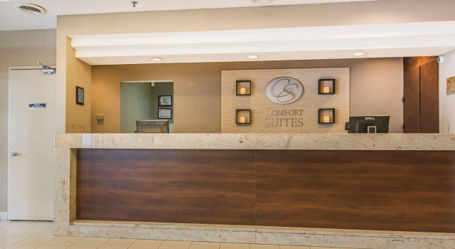Comfort Suites Downtown, Book Hotel Montreal Quebec, near Phillips Square
