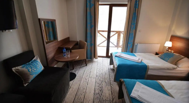 Семейный номер Standard с балконом Hotel EUROPA - Górnicza Strzecha
