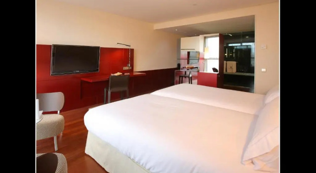 Семейный номер Standard Hotel Reina Petronila