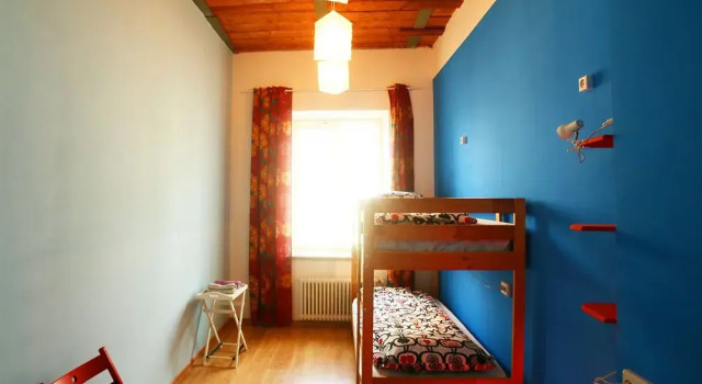 Koma Hostel