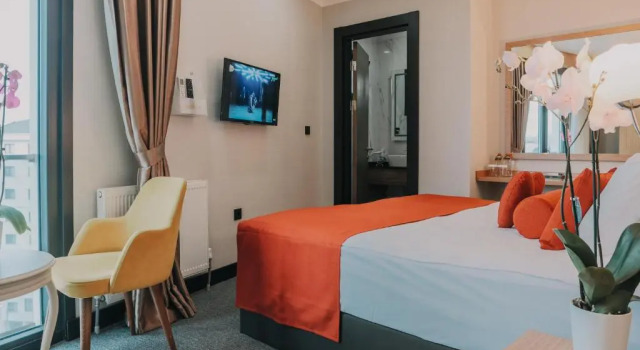Grand Lark Otel