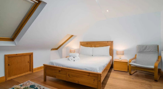 Homely and Spacious 4 Bed, up to 7 Guests, Dalston