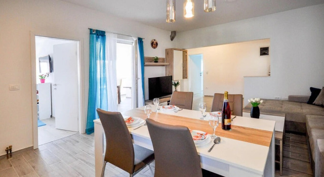 Nice Apartment in Novigrad With 2 Bedrooms, Wifi and Outdoor Swimming Pool, Забронировать Апартаменты/квартира Апартаменты Новиград, Апартаменты/квартира