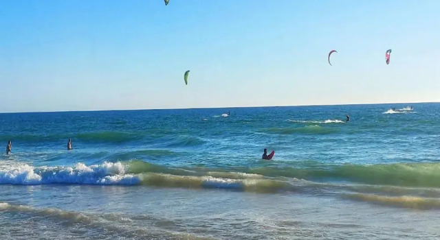 Апартаменты Family Apartment Near the Beach