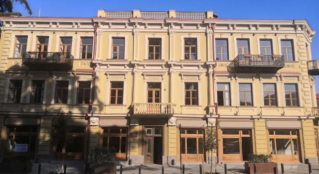 Matara Hostel, Забронировать Хостел Тбилиси Регион Тбилиси, рядом с Tеатр имени Марджанишвили